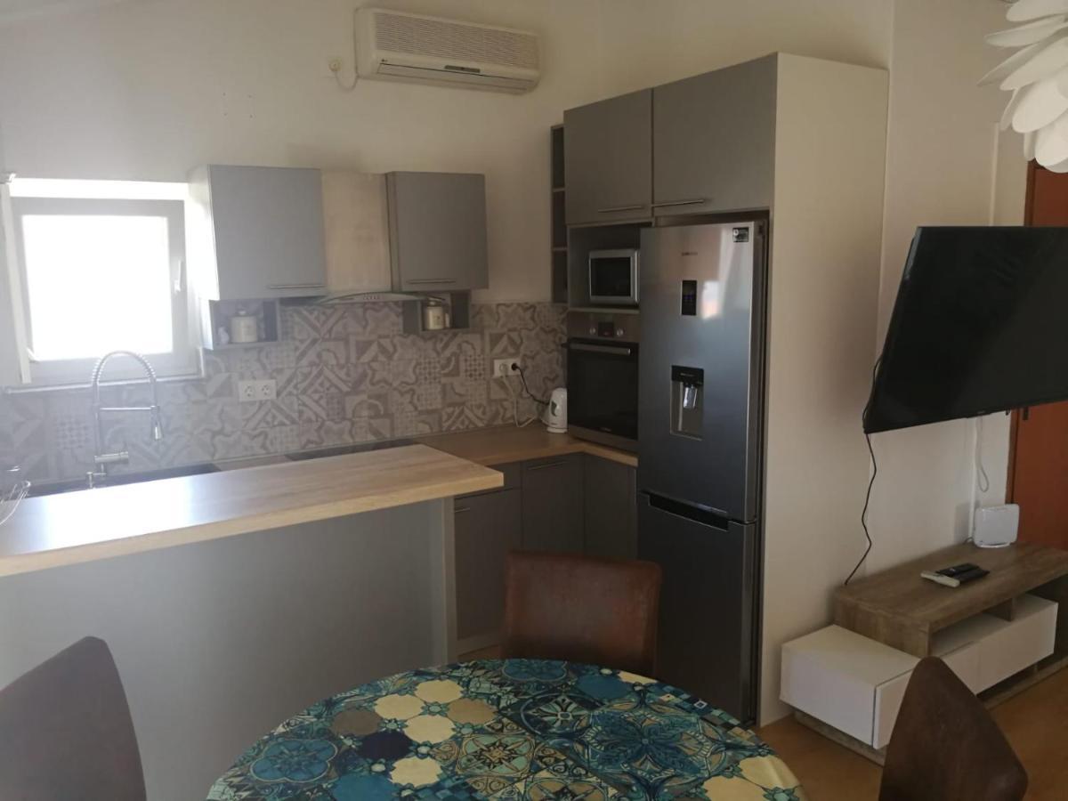 Apartmani Nea Biograd Na Moru Exterior foto