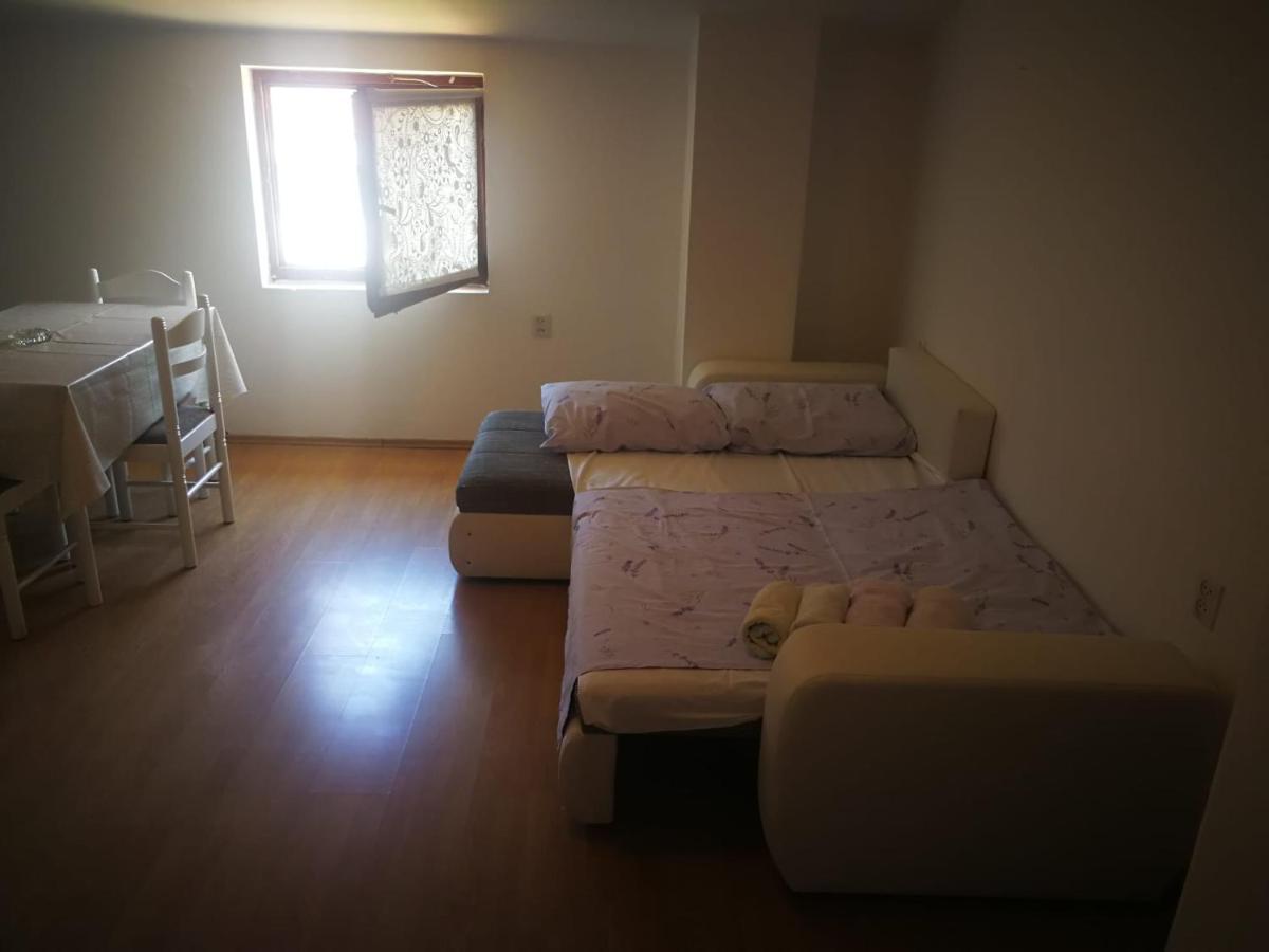 Apartmani Nea Biograd Na Moru Exterior foto